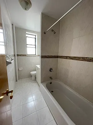 Rented by Giaps Realty Group LLC | media 12