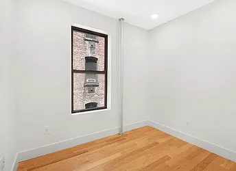 Rented by Century 21 Premier 