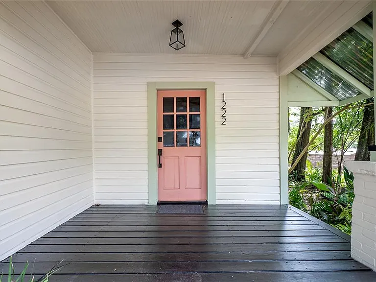 1222 E Curtis St — Photo 3