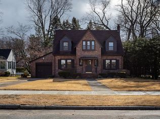 49 Caseland St, Springfield, MA 01107