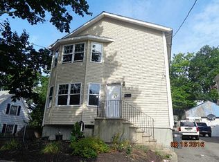 118 Suffolk St, Providence, RI 02908