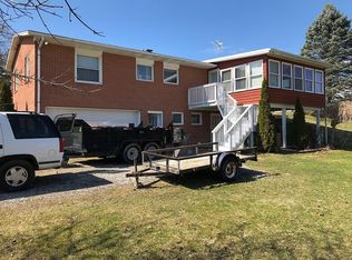 82 Mishler Rd, Hartville, OH 44632