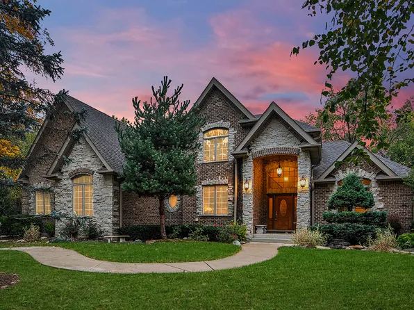 209 Linden Oaks Ln, New Lenox, IL 60451