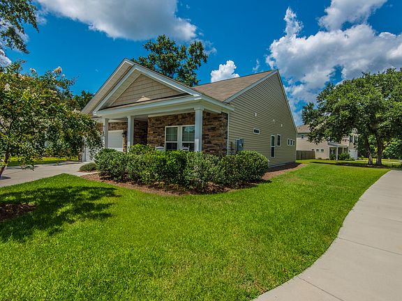3rd image of 3364 Pavilion Lake Dr