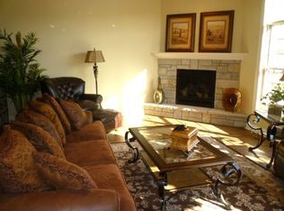 1002 Castle Stone Pass, Verona, WI 53593