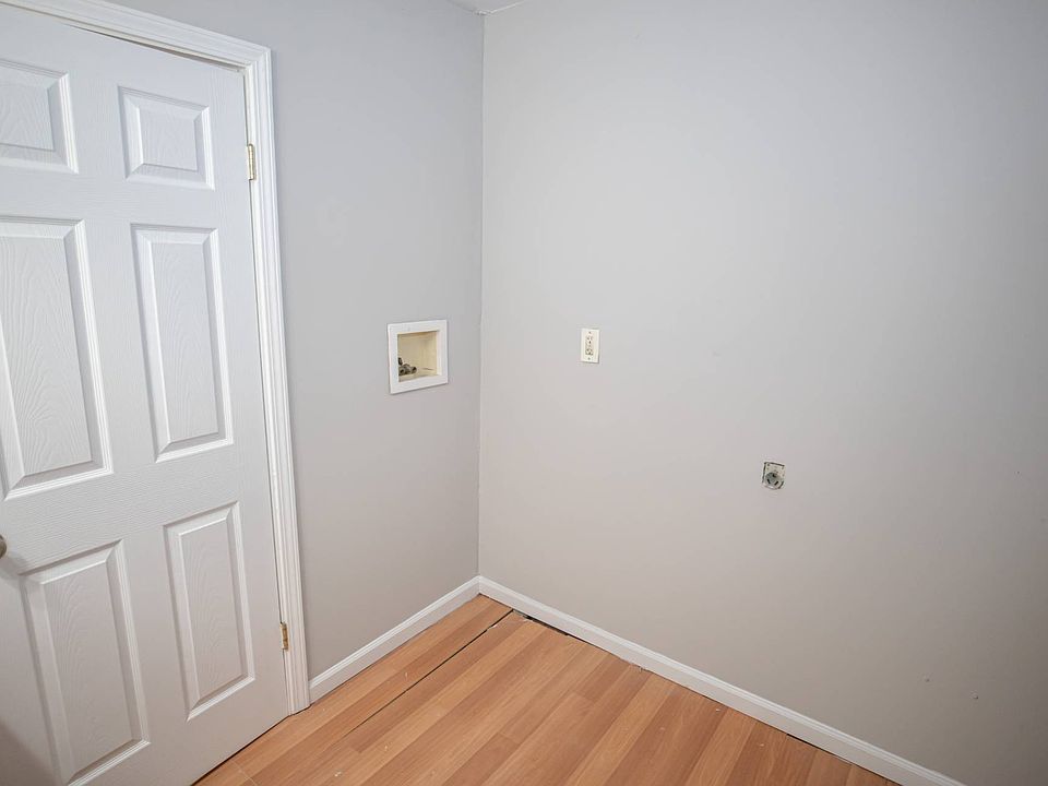 1st image of 7006 Claasen Ave #2