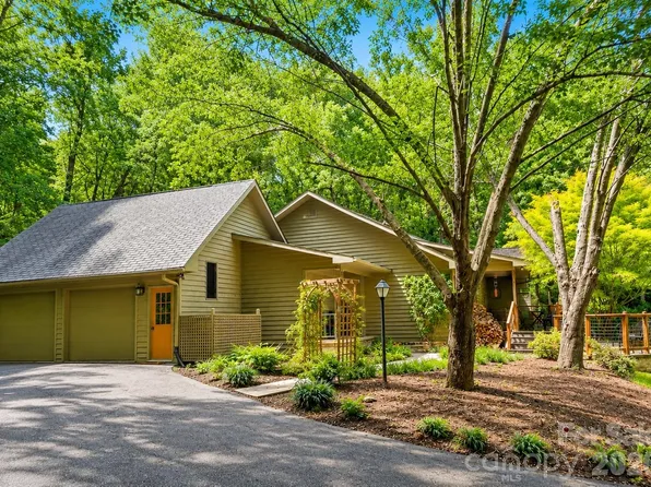 18 Rollingwood Rd, Asheville, NC 28805