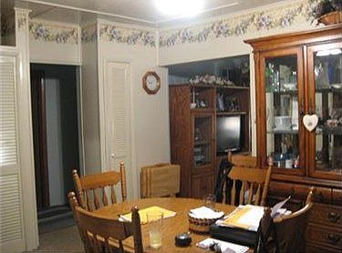 3rd image of 601 Chestnut St