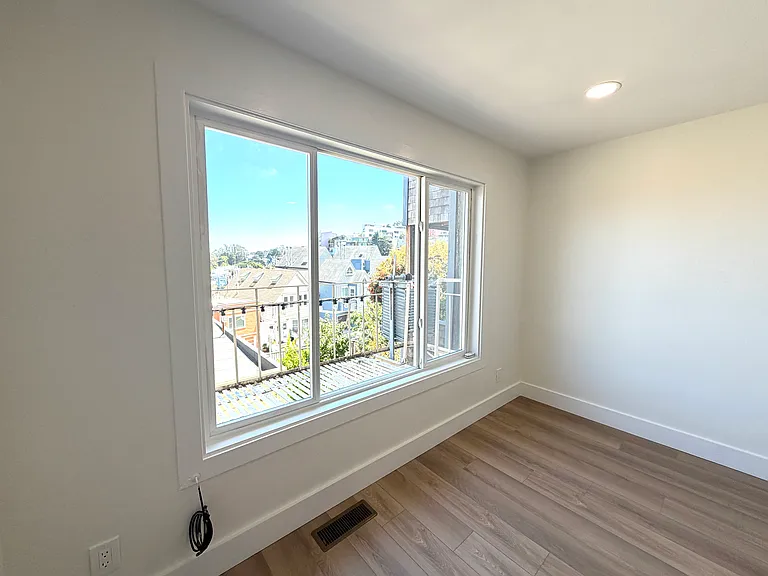 1360 Clayton St #3 — Photo 8