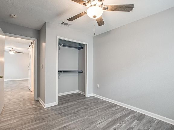 3rd image of 236 University Ave #2