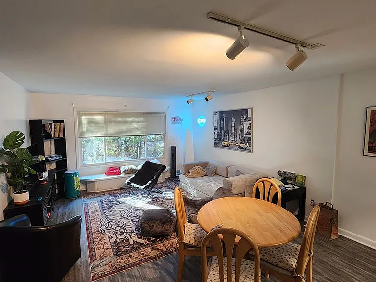 211 Church St #C3 — Photo 2