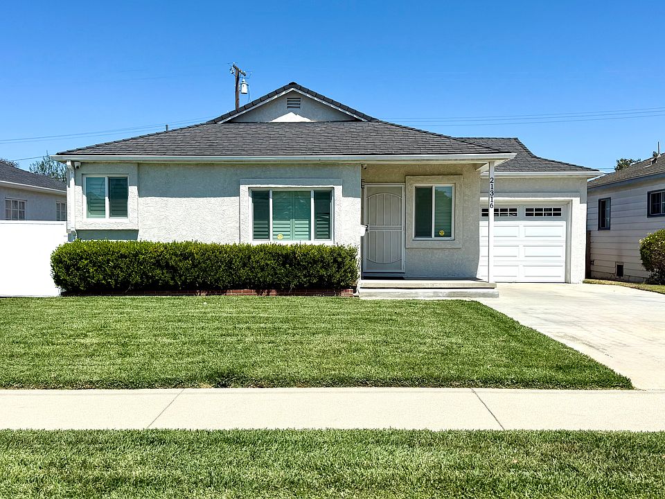 1st image of 21316 Lynton Ave
