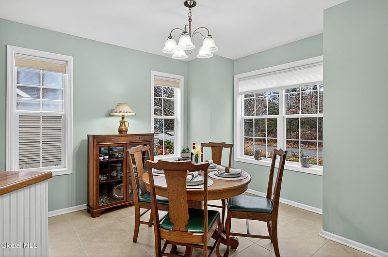 3rd image of 50 Glenham Road