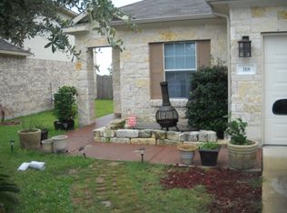 318 Dark Horse Ln, Buda, TX 78610