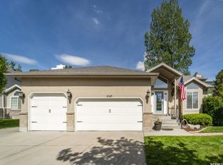8147 S Grambling Way, Sandy, UT 84094