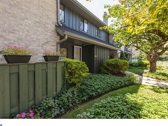 4th image of 515 Foxwood Ln