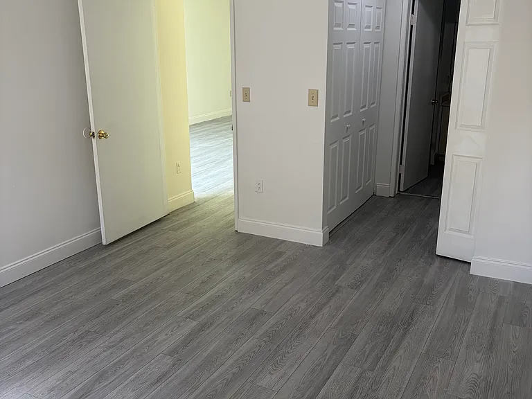 NW 97th Pl — Photo 12