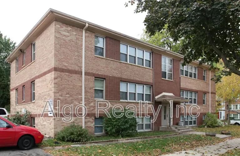 2419 Plymouth Ave N #101 — Photo 9