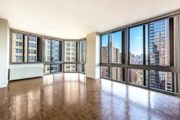 Rented by Chelsea Tower | media 16