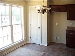 4th image of 1033 Freedom Dr