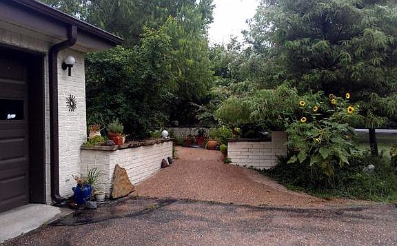 2nd image of 3234 Woodglen Dr