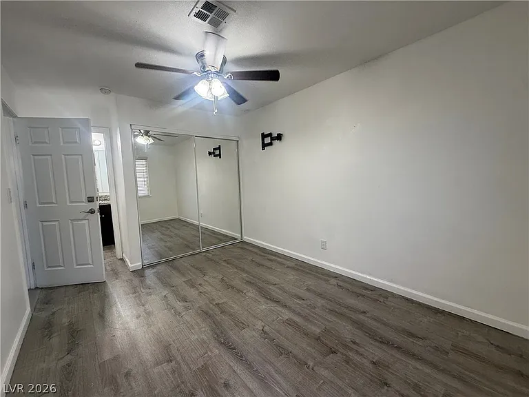 6208 Ilanos Ln #B — Photo 10