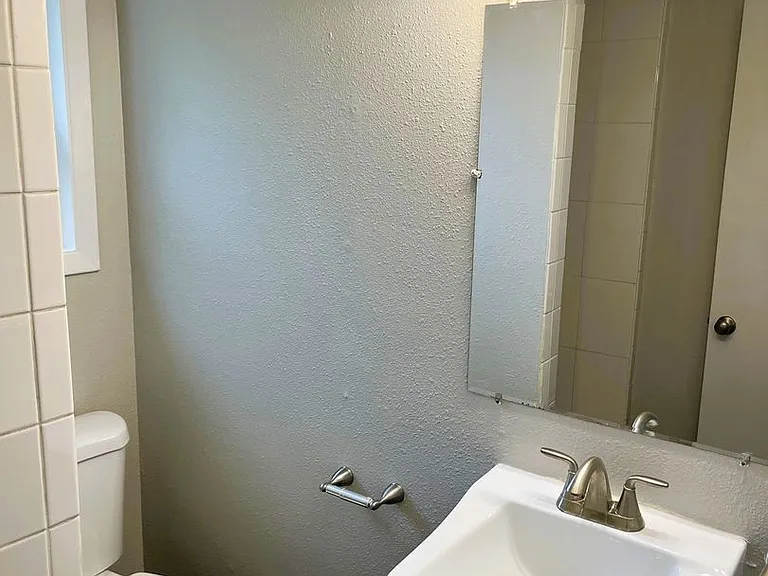 765 E 18th Ave #6 — Photo 11