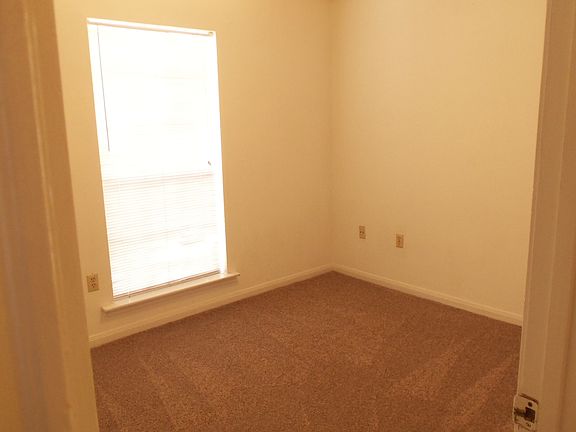 2nd Smaller Bedroom