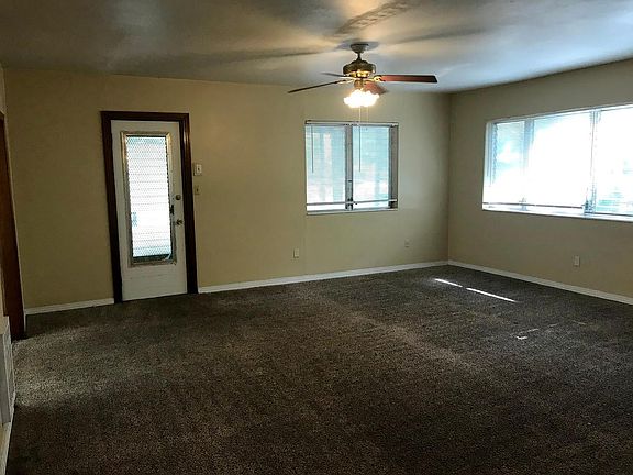 3rd image of 6218 N 37th St