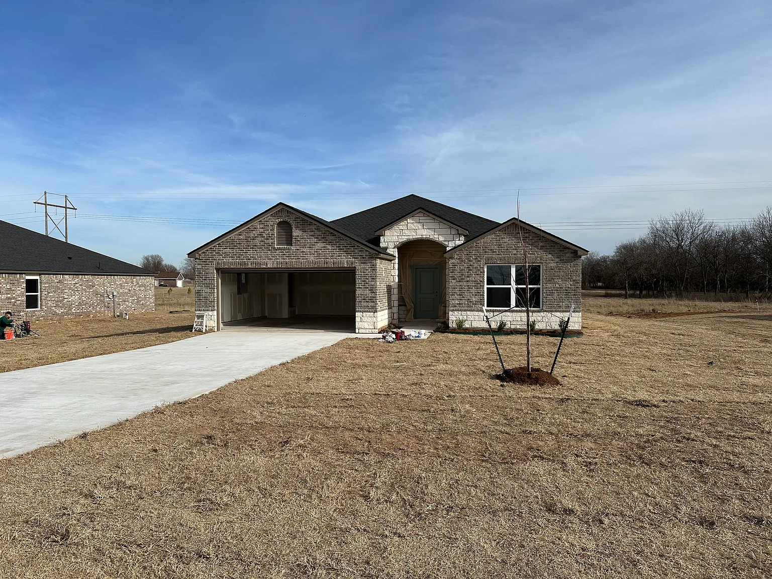 4 bed, 1852 sqft, $2,000 — Photo 1