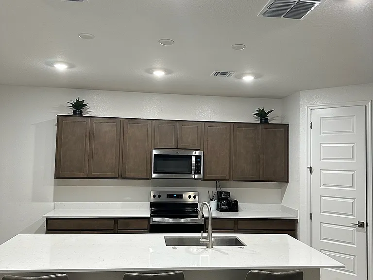 17748 W Carol Ave — Photo 15