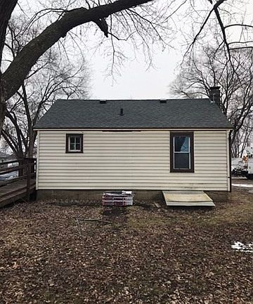 3rd image of 928 Anna Ave
