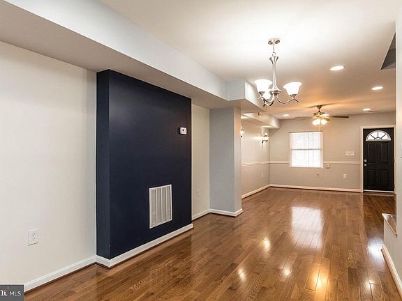 2nd image of 417 N Ellwood Ave