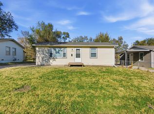 1222 W 17th St, Junction City, KS 66441