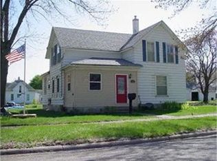 900 Elm St, Rolfe, IA 50581