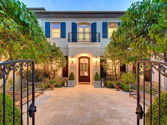 4th image of 3035 Courbet Way