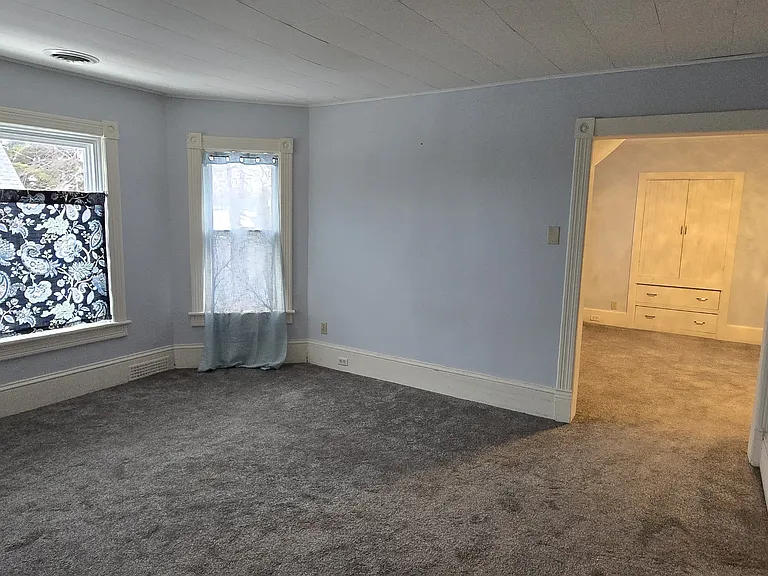 724 N Evans St #A — Photo 5