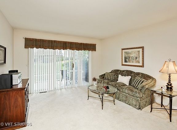 3rd image of 70 Margate Ct Unit D1