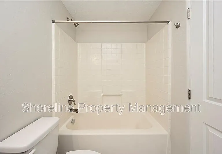 2085 W Brittany Ln #101 — Photo 26