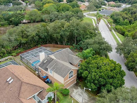 4th image of 10292 Oasis Palm Dr