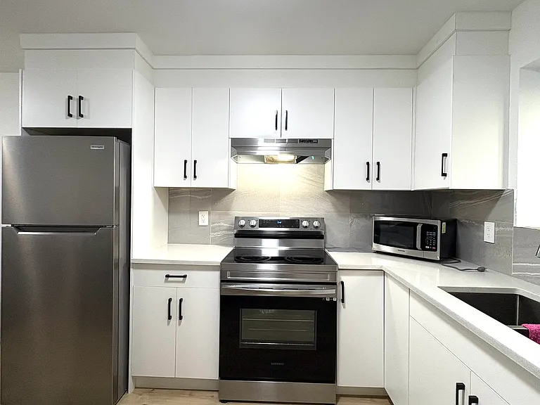 16759 18b Ave #101 — Photo 6
