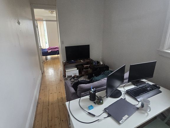 5th image of 38 Wayne St APT 4L