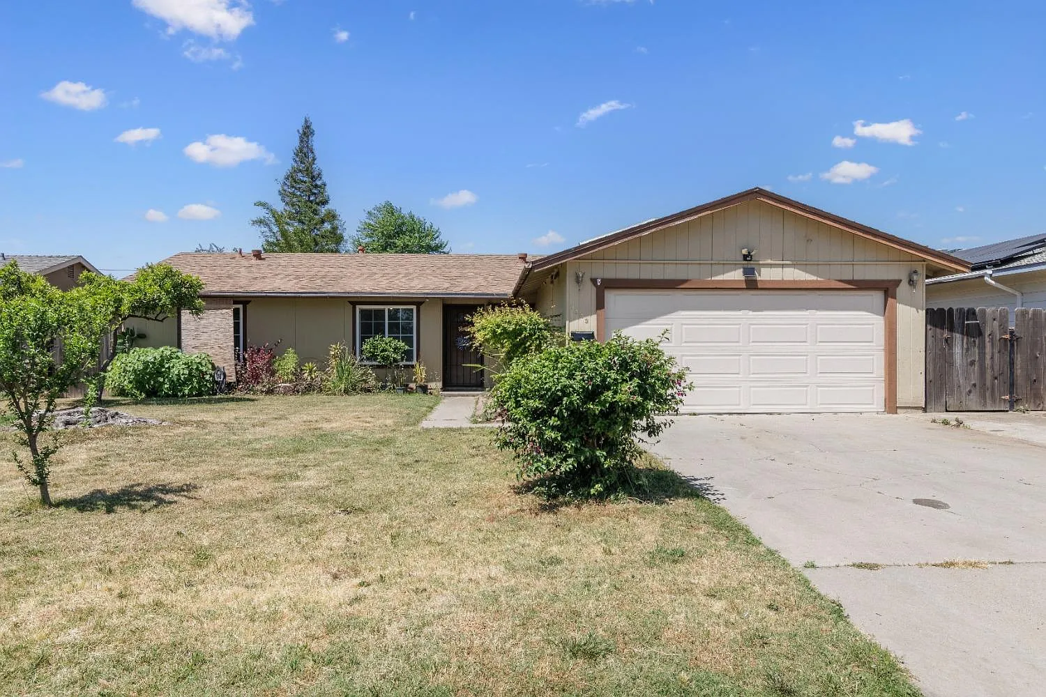 3443 Virginia St photo 1
