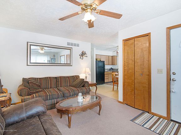 5th image of 2720 W Winsford St