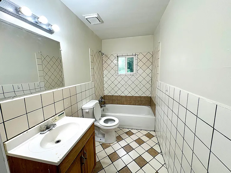 1346 Westmont Rd SW — Photo 14