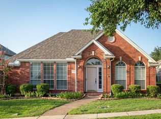 428 Vista Noche Dr, Lewisville, TX 75067