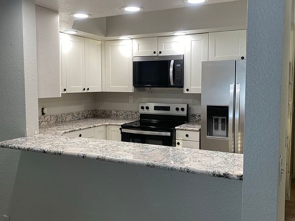 2nd image of 255 Buckingham Dr #255