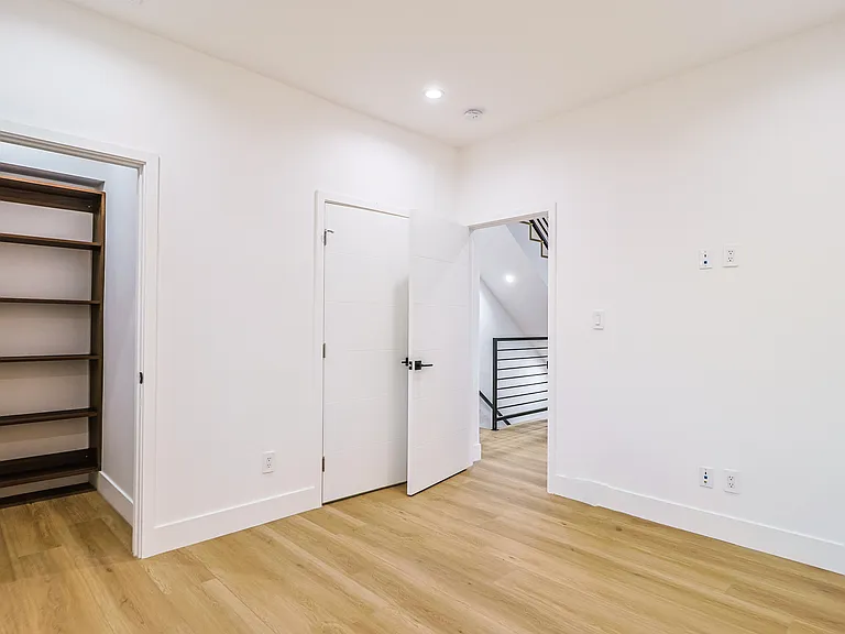 4842 W 17th St #4842 — Photo 19