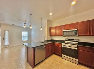 2926 SW 35th Pl APT 6, Gainesville, FL 32608