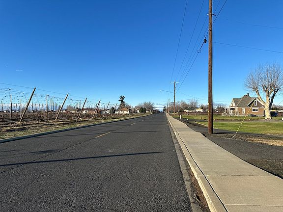 5th image of 351 Pleasant Ave